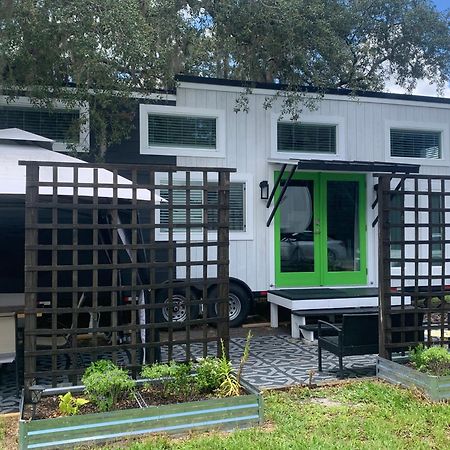 Willa Pet Friendly, Modern Tiny House In Vibrant Clermont Zewnętrze zdjęcie