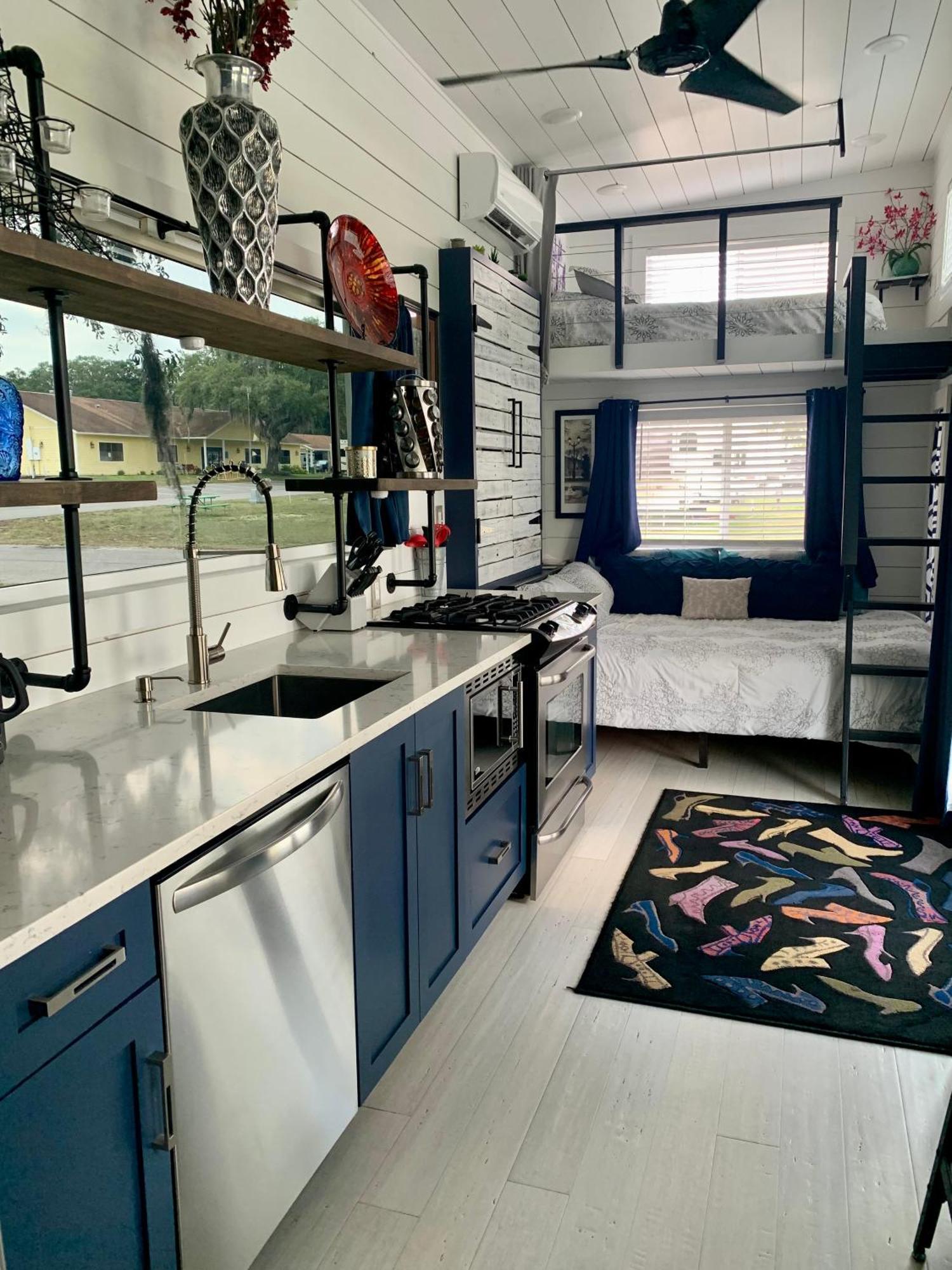Willa Pet Friendly, Modern Tiny House In Vibrant Clermont Zewnętrze zdjęcie