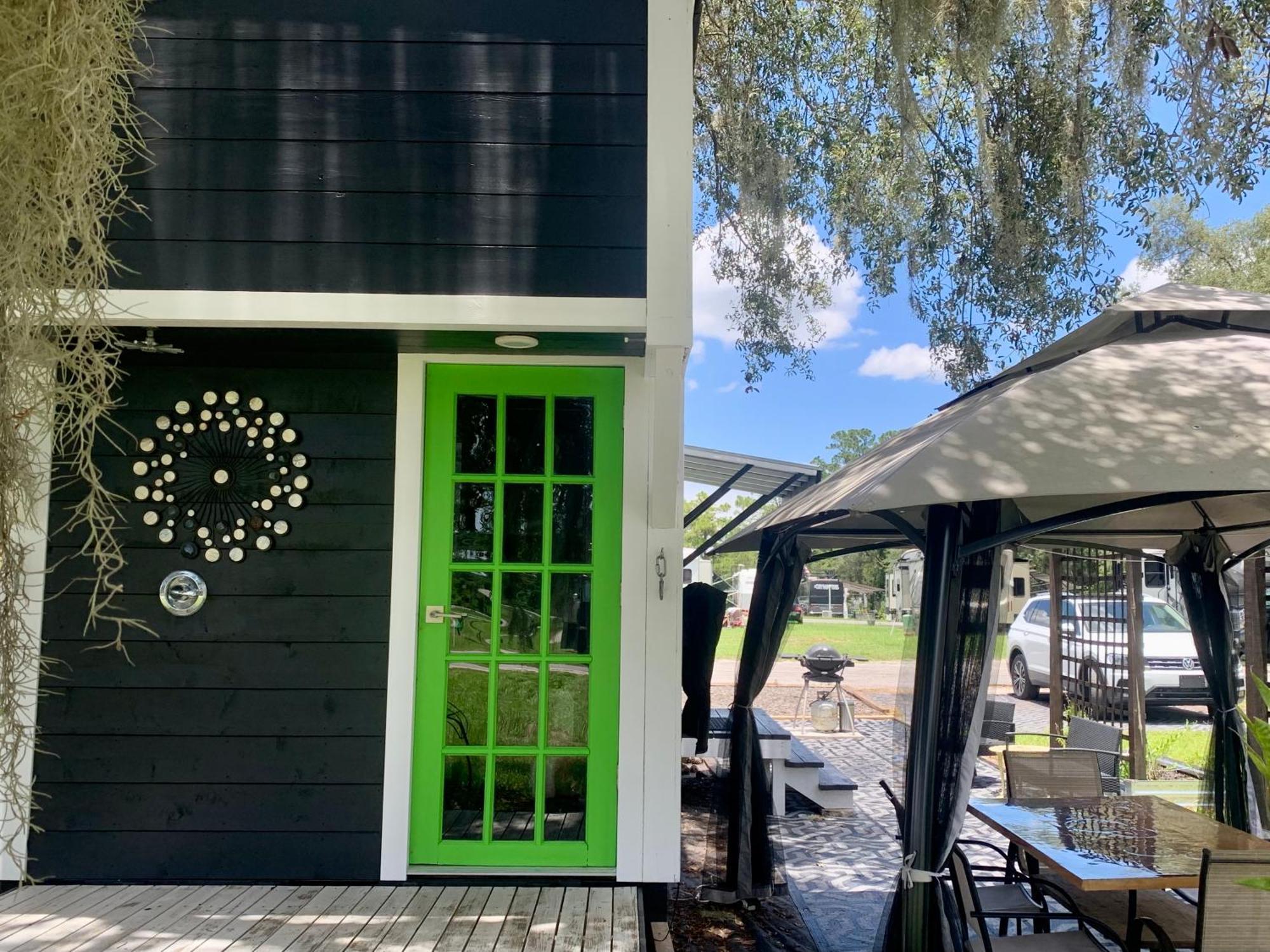 Willa Pet Friendly, Modern Tiny House In Vibrant Clermont Zewnętrze zdjęcie